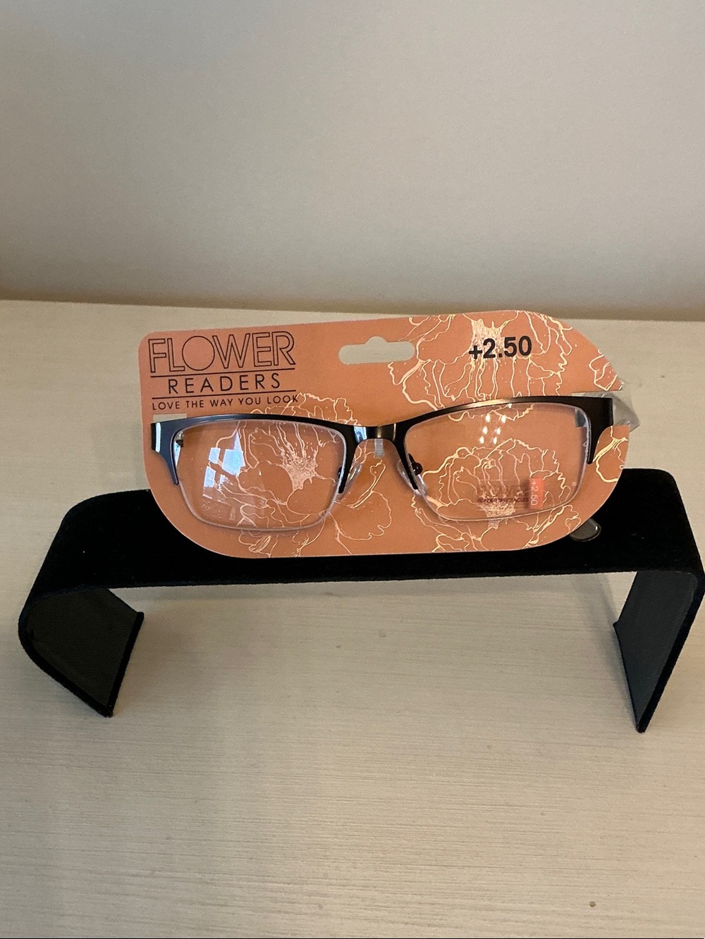 Authentic, Flower by Drew Barrymore +2.50 Brown Reading Glasses
